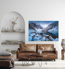 Load image into Gallery viewer, Flakes of Gold